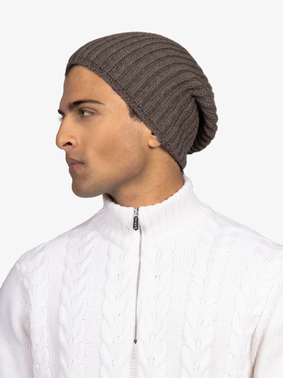 Berretto corto in 100% Cashmere marrone | SVEVO