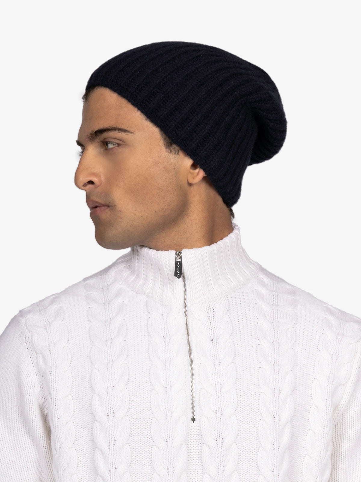 Berretto corto in 100% Cashmere blu | SVEVO