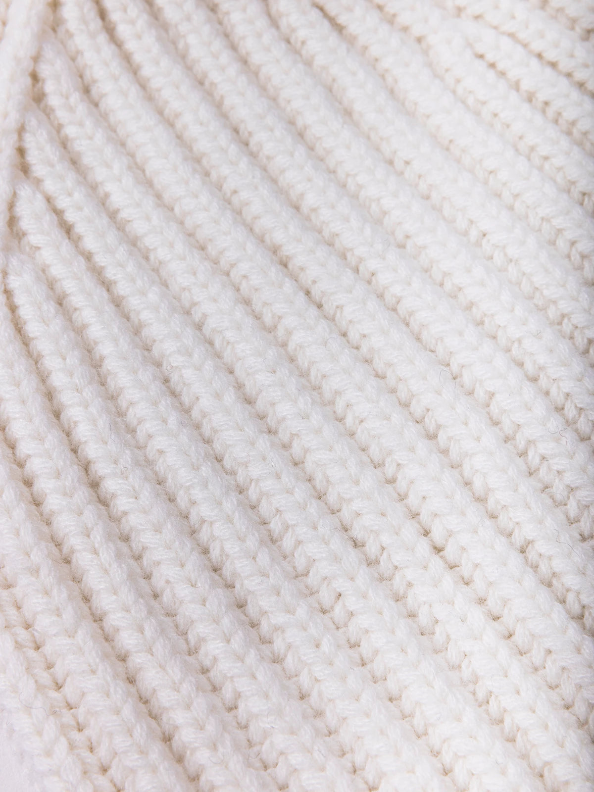 Berretto corto in 100% Cashmere bianco | SVEVO