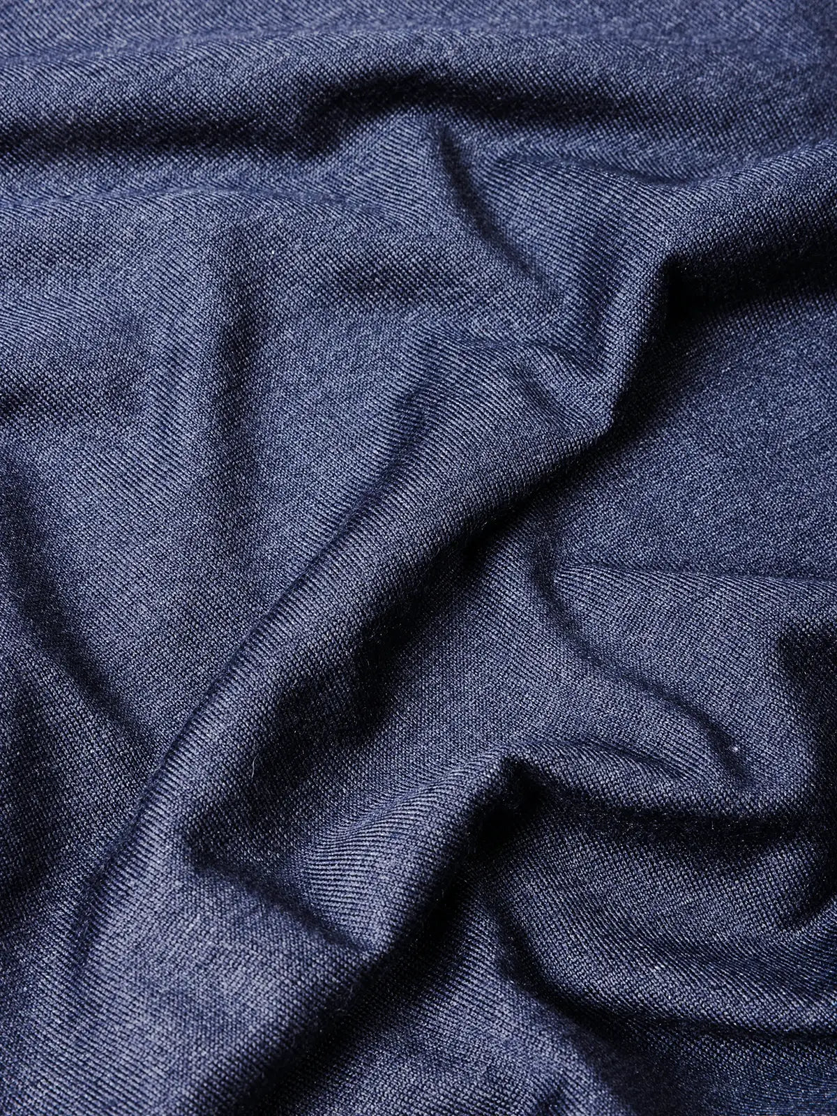 Girocollo in 80% Cashmere e 20% Seta blu | SVEVO